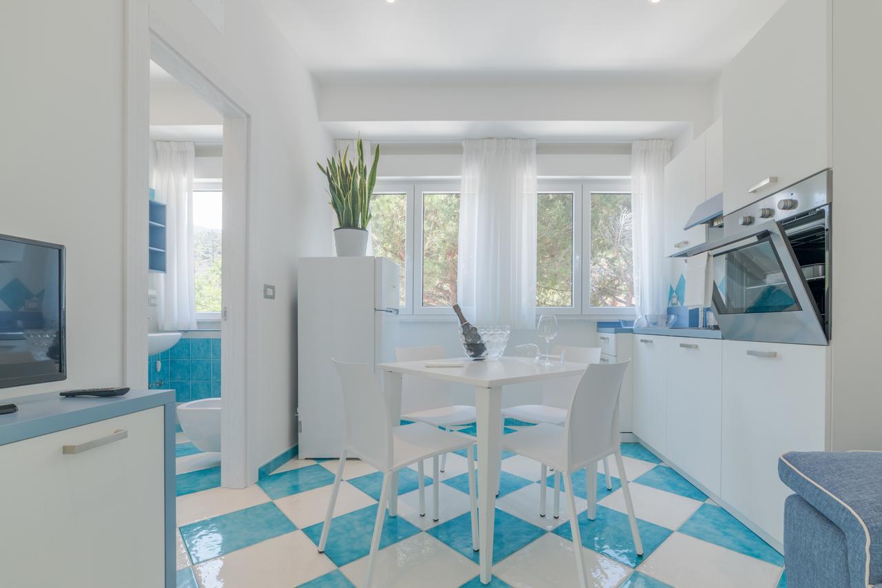 La Conchiglia Apartments Deiva Marina Exteriör bild
