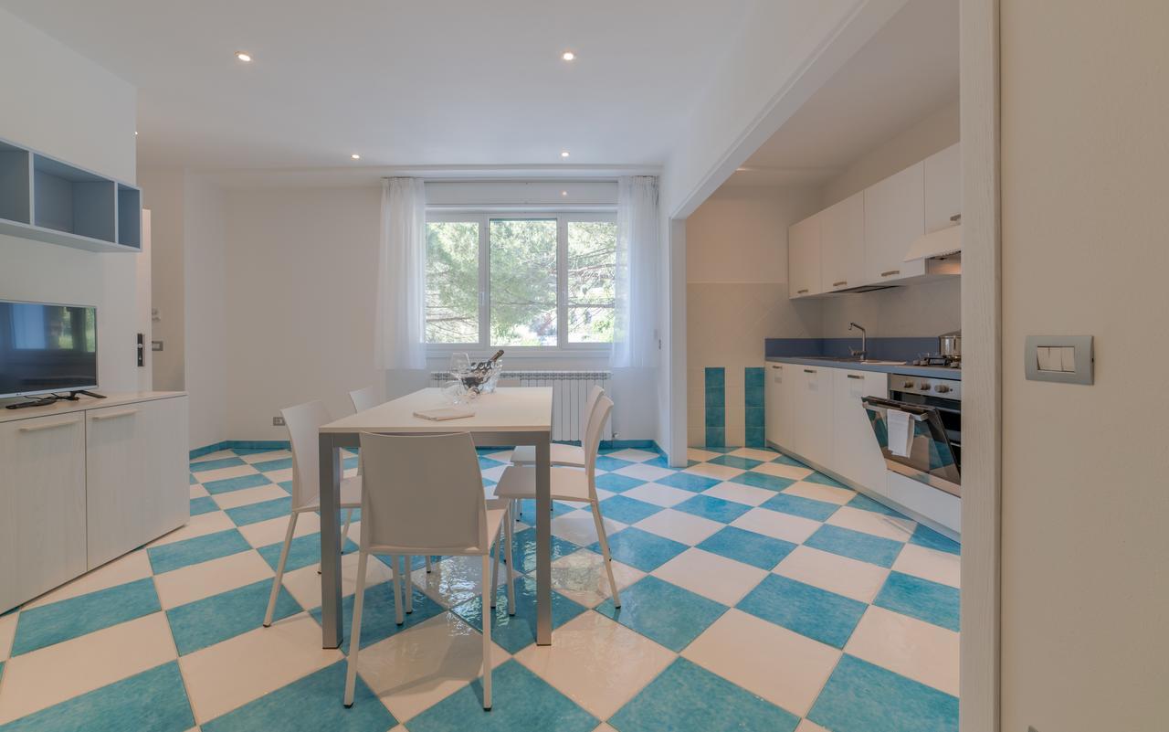 La Conchiglia Apartments Deiva Marina Exteriör bild